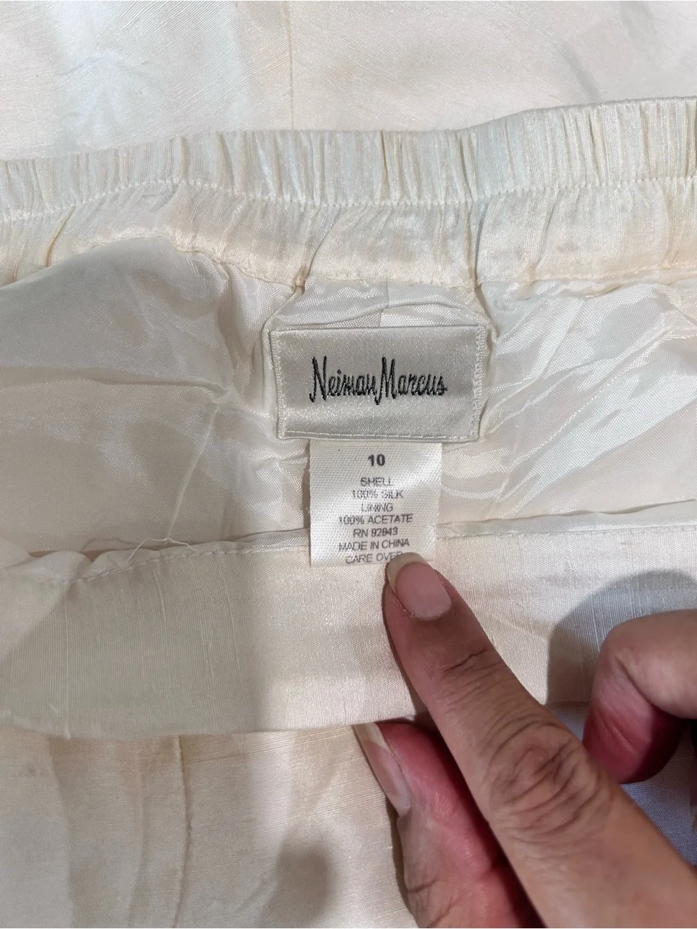 Neiman Marcus High-Rise Wide Leg Pants in Off-White